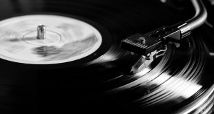 Djs