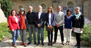 Parte de los implicados en la organización del XXV Festival Camino de Santiago durante la presentación del mismo
