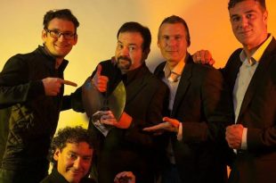 B Vocal con su Premio Especial a la Trayectoria en los XVI Premios de la Música Aragonesa Aragón Musical. Por: Jal Lux.