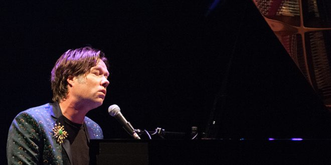 Rufus Wainwright en el Teatro Principal de Zaragoza. Foto, Ángel Burbano para Aragón Musical