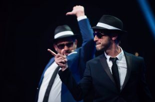 El programa 'De Ratones y Vinilos', presentado por Starkytch Pinchadiscos: Juan Carlos Higueras Alejandre y Mariano Bazco.