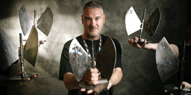 Kase.O tras recoger cinco premios en los XVIII Premios de la Música Aragonesa Aragón Musical. Estará en Pirineos Sur. Por Jal Lux.