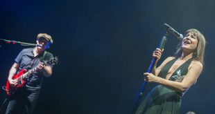 Amaral. FIZ 2017, por Ángel Burbano.