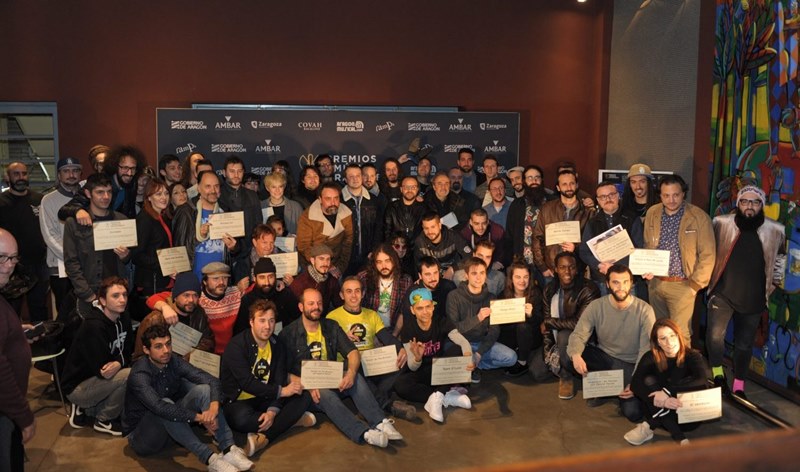 Foto de familia de nominaciones a los XIX Premios de la Música Aragonesa Aragón Musical. Por Ángel Burbano.