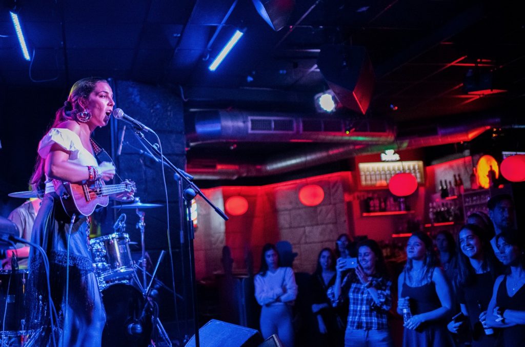Indios y Banqueros. Festival de Ida y Vuelta el 18 octubre de 2019 en la Sala López. Foto, Ángel Burbano
