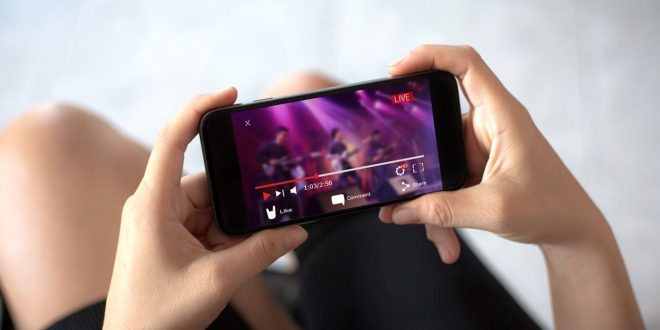 Concierto en streaming. A través de la red.