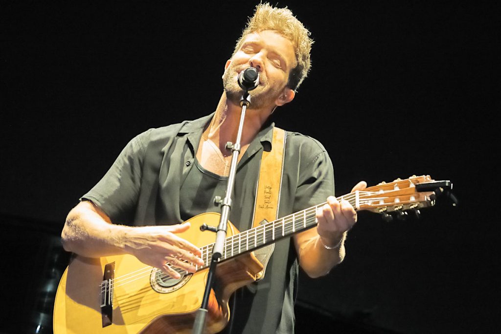 Pablo Alborán. Plaza del Pilar de Zaragoza, 11/10/22. Foto, Luis Lorente