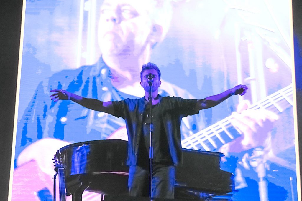 Pablo Alborán. Plaza del Pilar de Zaragoza, 11/10/22. Foto, Luis Lorente