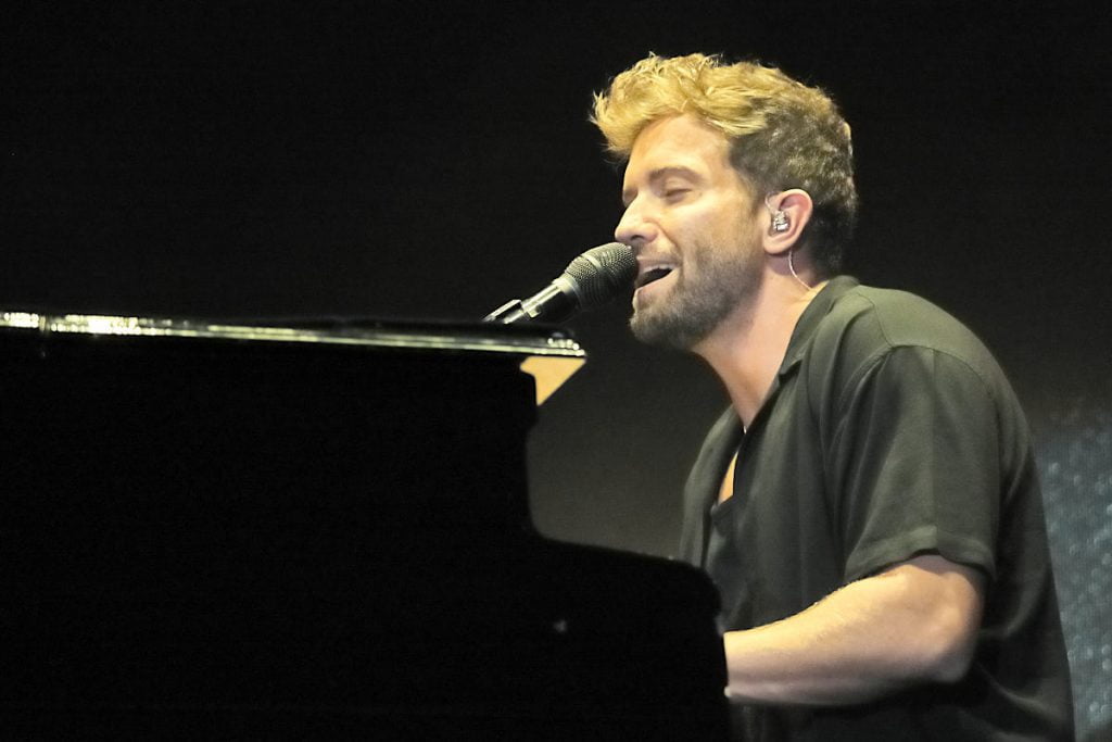 Pablo Alborán. Plaza del Pilar de Zaragoza, 11/10/22. Foto, Luis Lorente