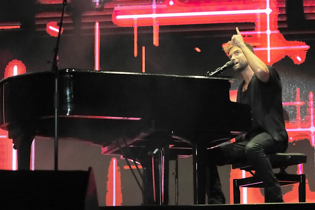 Pablo Alborán. Plaza del Pilar de Zaragoza, 11/10/22. Foto, Luis Lorente