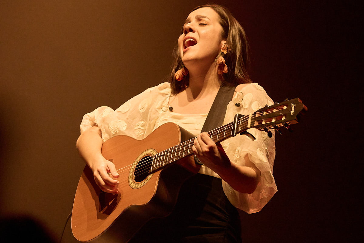 Valeria Castro + Carlos Ares + Ester Vallejo