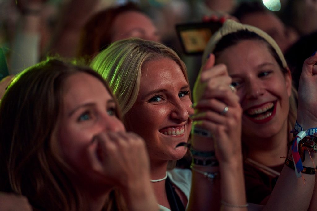 Público en Melendi. Espacio Zity, Zaragoza 7/10/22. Foto, Luis López Latorre