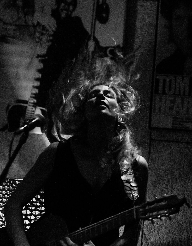 Tori Sparks. El corazón verde, Zaragoza 25/2/23. Foto, Ángel Burbano