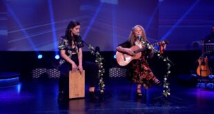 CeliaGG y Covi Galeote en la semifinal de Jotalent.