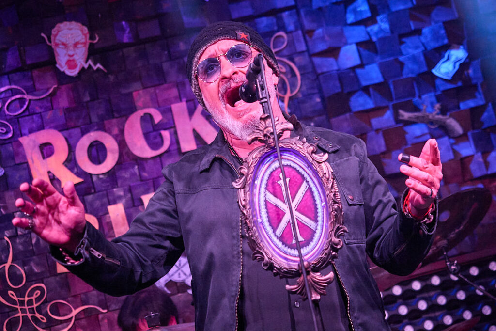 Las Novias. Rock & Blues Café, 14/4/23. Foto, Luis Lorente