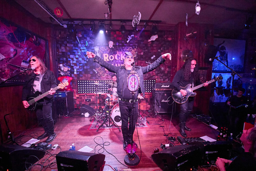 Las Novias. Rock & Blues Café, 14/4/23. Foto, Luis Lorente