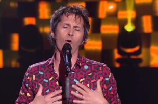 El músico aragonés David Angulo en el programa Cover Night de La 1 de TVE.