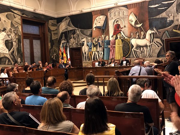 Durante el acto de presentación del libreo 'Más Birras. Del barrio a la leyenda' de Jorge Martínez.