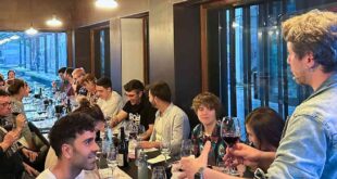 Durante la primera cata previa al festival VinoSonic DO Calatayud protagonizada por Bodegas Sam Gregorio.