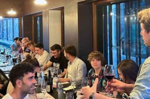 Durante la primera cata previa al festival VinoSonic DO Calatayud protagonizada por Bodegas Sam Gregorio.