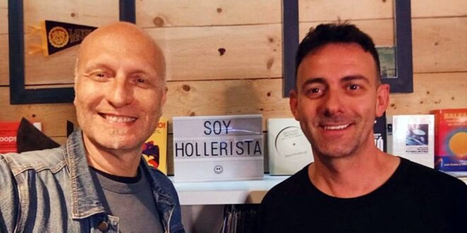 A la izquierda Fran Navarro, director de Aragón DJs, junto a su primer invitado, Carlos Hollers.