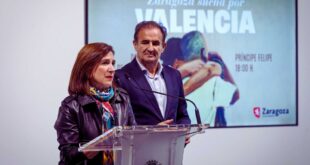 Sara Fernández y Ángel Loren durante la presentación del evento solidario 'Zaragoza suena por Valencia'.