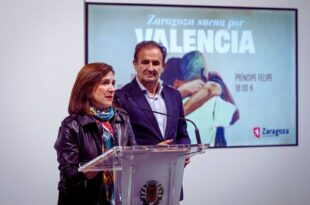 Sara Fernández y Ángel Loren durante la presentación del evento solidario 'Zaragoza suena por Valencia'.