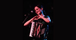 Julieta Venegas. Sala Oasis, 2/4/22. Foto de Ángel Burbano para Aragón Musical.