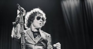 Enrique Bunbury. Pabellón Príncipe Felipe de Zaragoza, 20925. Por Mariano Val para Aragón Musical