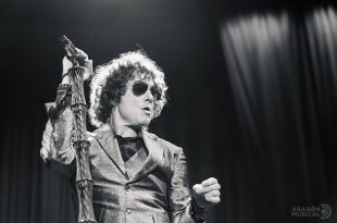 Enrique Bunbury. Pabellón Príncipe Felipe de Zaragoza, 20925. Por Mariano Val para Aragón Musical