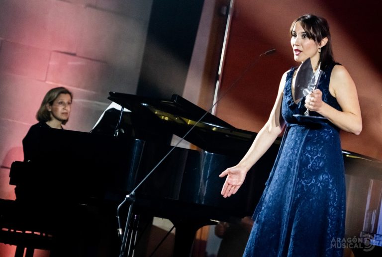 Eugenia Boix. Premio Especial a la Trayectoria. 27 Premios de la Música Aragonesa - Gala - Monzón 18-4-26. Foto de Ángel Burbano para Aragón Musical