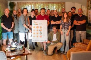 Durante la presentación de 'De Soles y Trinos' desde el Camping de Zaragoza Océano Atlántico.