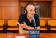 Miguel Mena durante la entrevista en Cadena SER Aragón sobre su libro de Los Mestizos 'Los chicos de provincias somos así'. Por Aragón Musical.